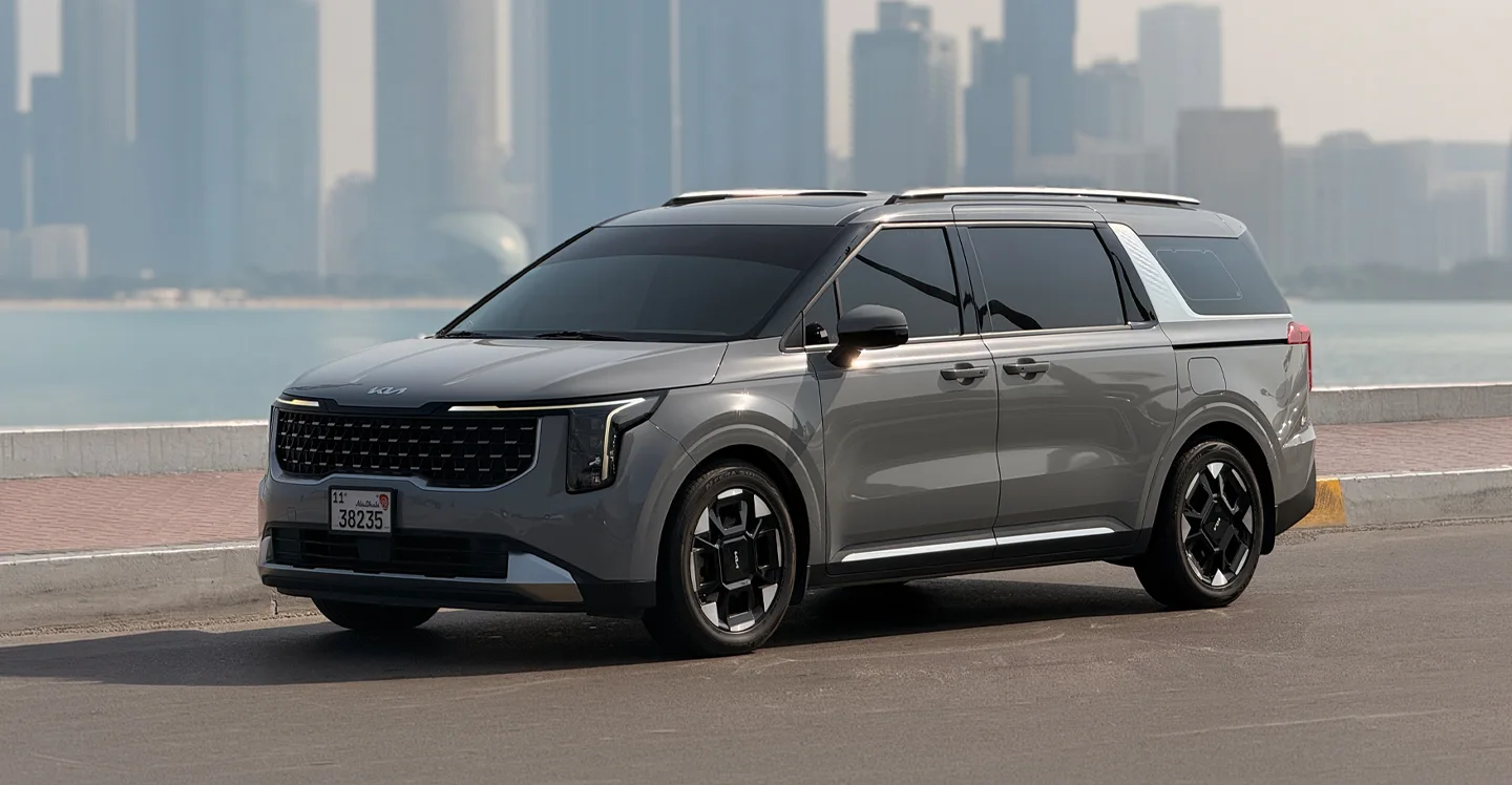 Kia Carnival copy.jpg