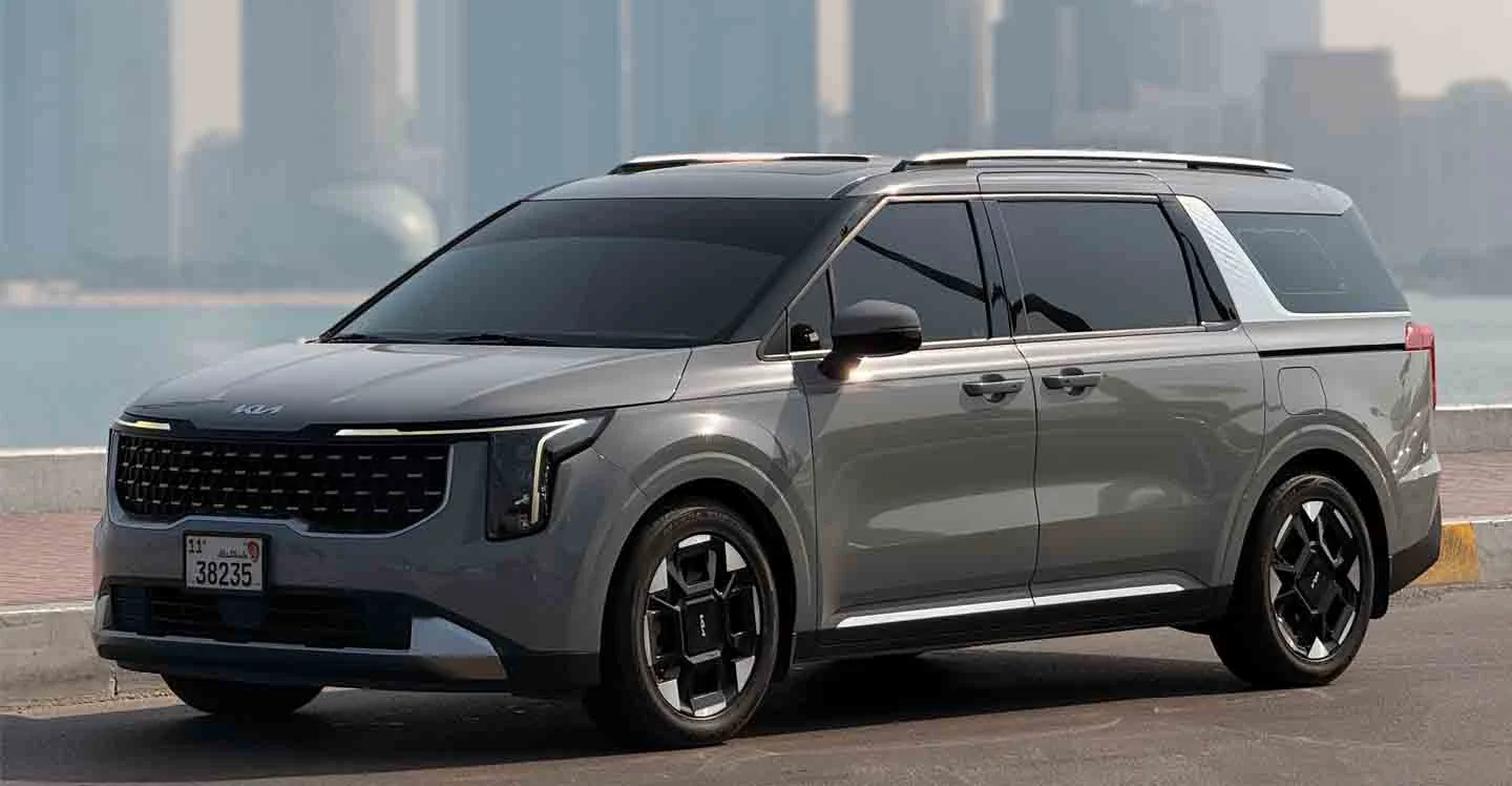 Kia Carnival copy.jpg